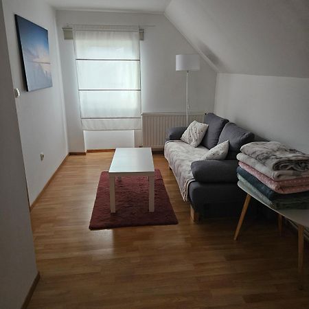 شقة Apartman Cardak Gospić المظهر الخارجي الصورة